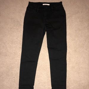 Levi’s 710 Super Skinny Jeans